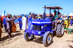 Zulum, Agriculture minister launch NAGS-AP project for 6,000 farmers in Borno