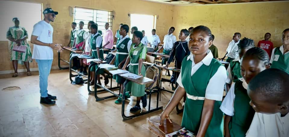 Foundation holds scholarship awards for schools in Edo