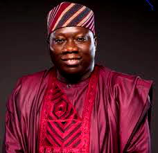 Stephen Alabi applauded on mobilising residents for voter registration