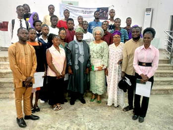 Alake’s coronation anniversary: Foundation doles out bursary awards to 50 tertiary institution students