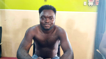 Anti-robbery unit leader matchetes Osun lounge owner over battered ego