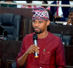 Ogun lawmaker urges swift reconstruction of Odogbolu–Okun Owa–Obalende road