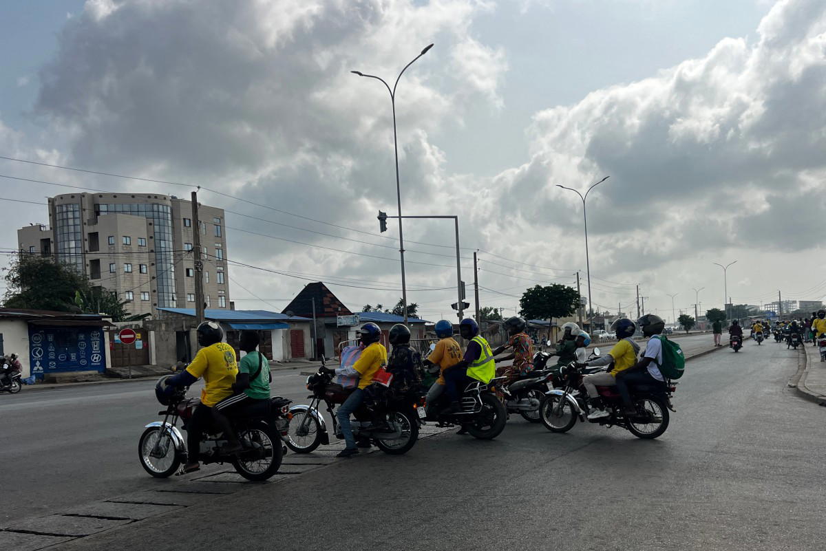 Benin arrests a dozen soldiers over coup attempt