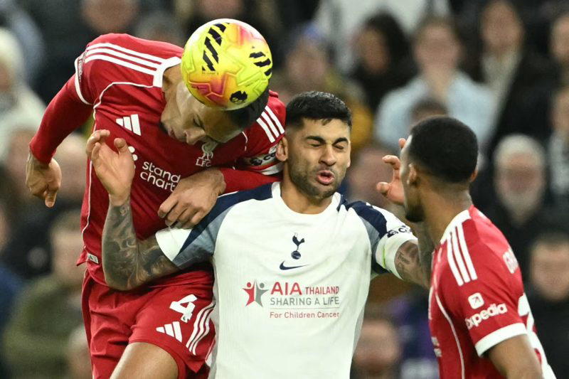 Liverpool beat 9-man Spurs, but Isak limps off after scoring