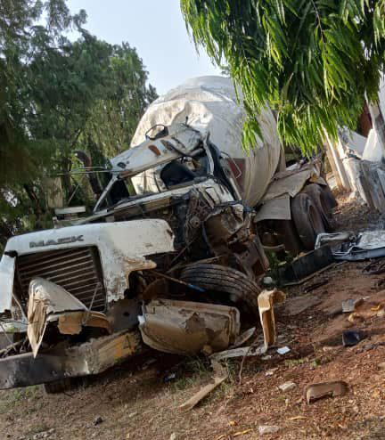 Truck brake fails, kills police officer in Abuja