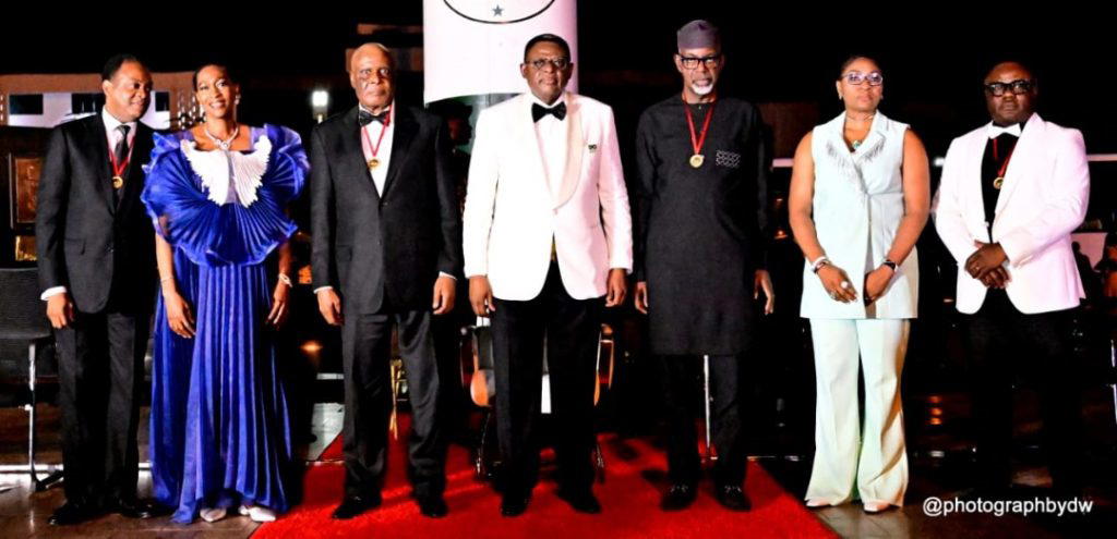 Cross River governor lights Christmas tree to kickstart Carnival Calabar’s 20th anniversary