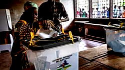 Touadéra, rivals battle for presidency at Central African Republic polls