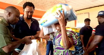 Edo businessman, Okoduwa disburses cash grants, food items to 1,500 vulnerable women