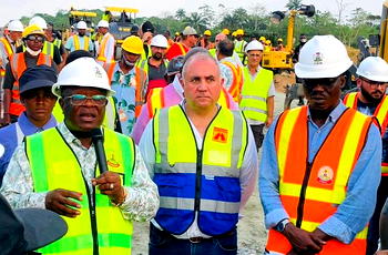 Umahi denies rift with Julius Berger, insists on equal standards