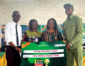 Education for all: NYSC Member Awarded 1 Million Naira Grants to 50 Pupils in Edo State
