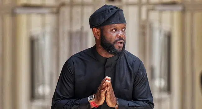 Oyo town agog as Alaafin confers chieftaincy title on Seyi Tinubu