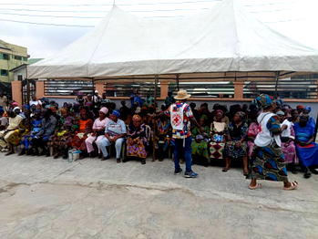 Red Cross gives N310,000 to 267 households in Agboyi
