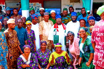 Ambassador Ajadi meets PDP Iseyin Executive Leaders, Pledges Continuity, Inclusiveness