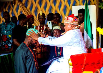 Ettitoma-Owaza community crowns Alamieyeseigha as Di-Na-Oha I