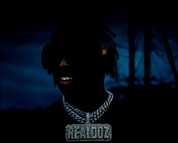 Realdoz combines digital creativity and music in expanding media career