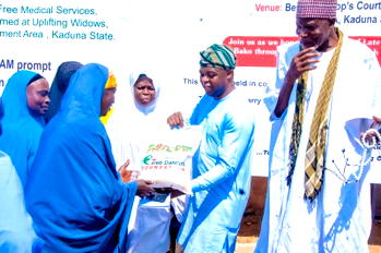 Caleb Danladi Foundation holds medical outreach, distributes rice
