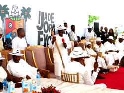 Sanwo-Olu hosts Jakande, Johnsons, Mogaji, Otedola families for 2025 Eyo Festival
