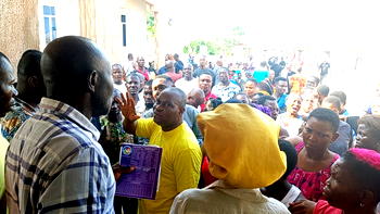 Yuletide: Delta lawmaker distributes Christmas gifts to constituents