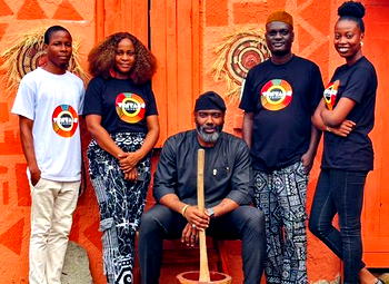 Gbile Holloway pays courtesy visit to Vintage Africana Museum