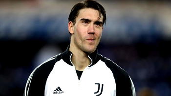 Juve’s Vlahovic set for long lay-off with groin injury