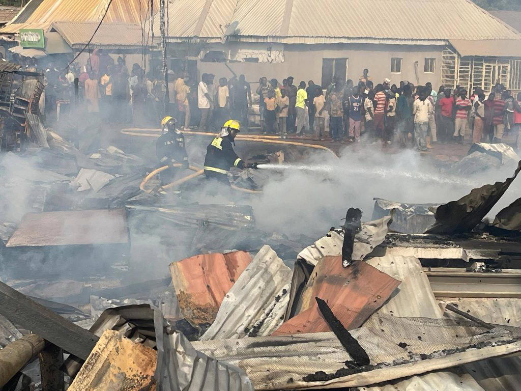 Fire razes Abuja furniture market, as ₦1.8bn property saved