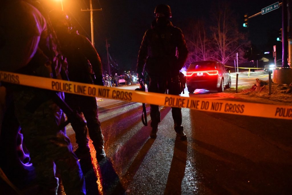 US immigration officer shoots Venezuelan man in Minneapolis