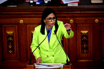 Interim Venezuela leader to visit US