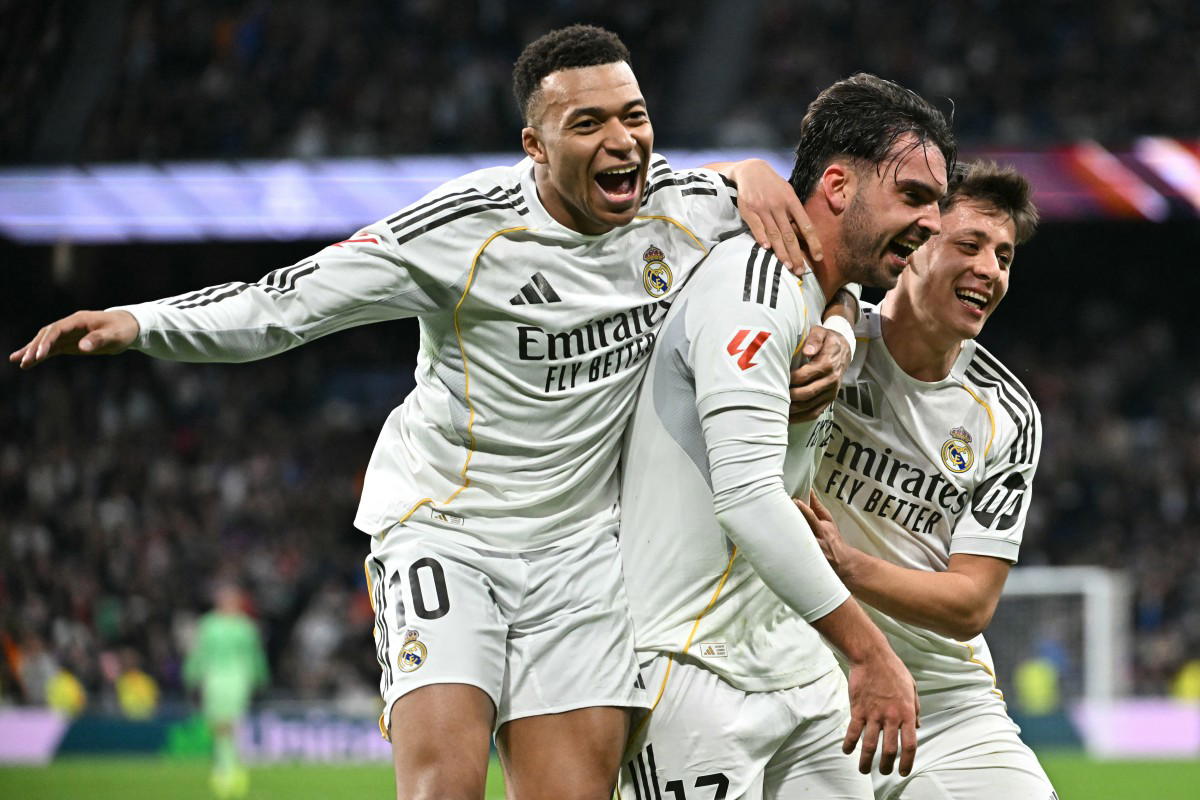 Real Madrid overcome own fans’ boos to record Arbeloa’s first win
