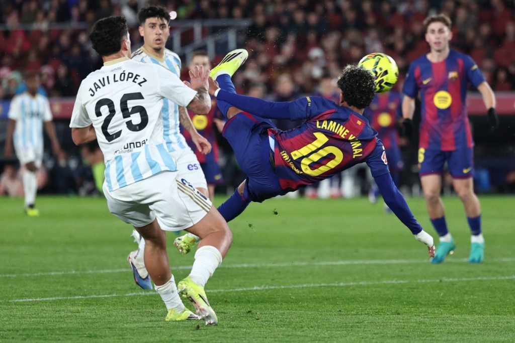 Yamal scores stunner as Barca beat Oviedo to reclaim top spot