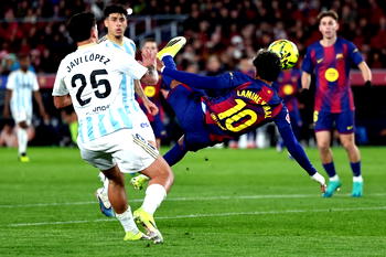 Yamal scores stunner as Barca beat Oviedo to reclaim top spot