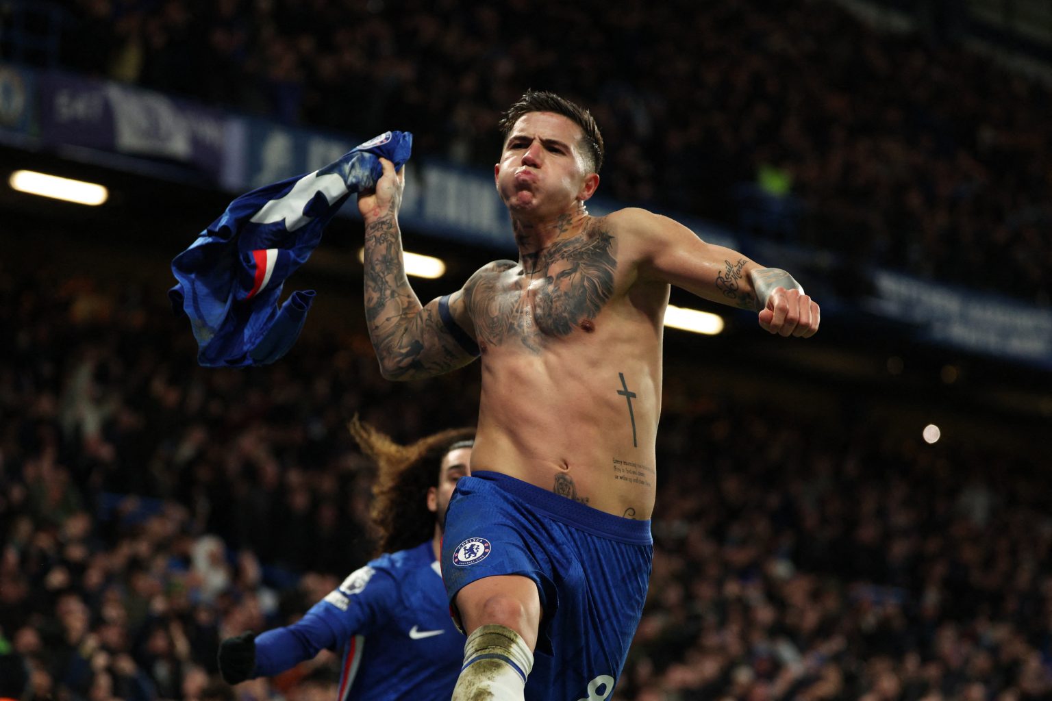 Fernandez remains out despite apology - Chelsea boss Rosenior