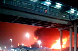 Video: Fire guts building at Alaba Suru, Mile 2 Axis, Lagos
