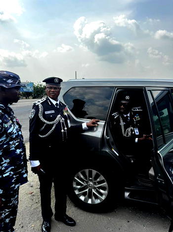 Police dismantle illegal roadblocks, warn against extortion in Bayelsa