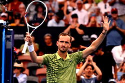 Medvedev extends strong start to season ahead of Australian Open