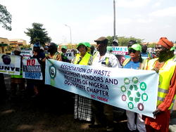 Ogun waste vendors protest alleged extortion, demand removal of OGWAMA boss