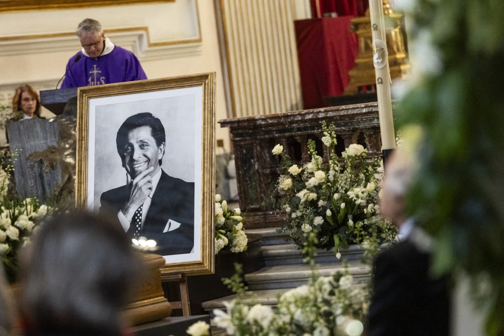 Stars turn out for Valentino’s funeral in Rome