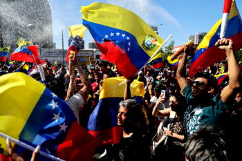 Venezuela accuses US of bombing residential areas