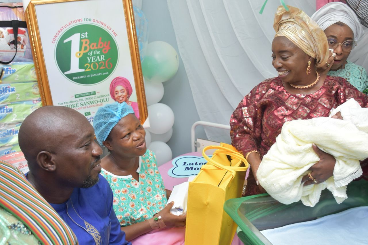 Lagos First Lady receives Baby Oluwadere, first baby of 2026