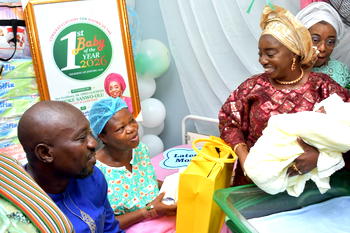 Lagos First Lady receives Baby Oluwadere, first baby of 2026
