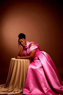 Soul-lifting Medley: Abimbola Liz’s quiet and soulful offering of praise to Jesus