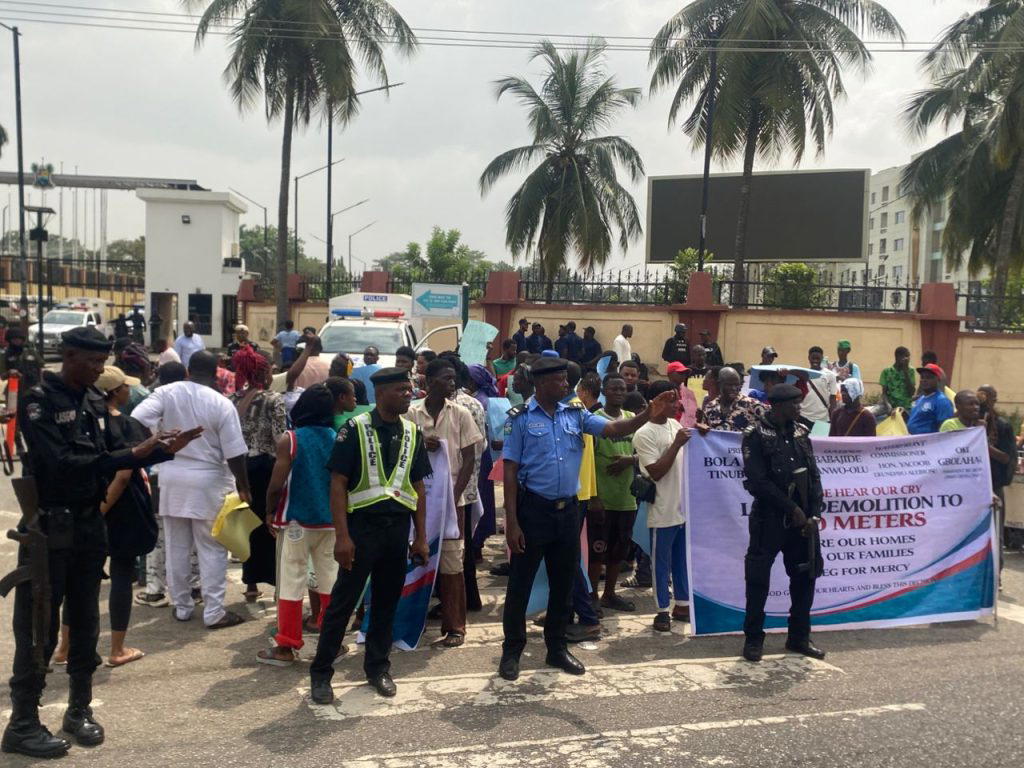 'They lied to us': Makoko residents protest demolitions beyond safety setbacks at Lagos Assembly