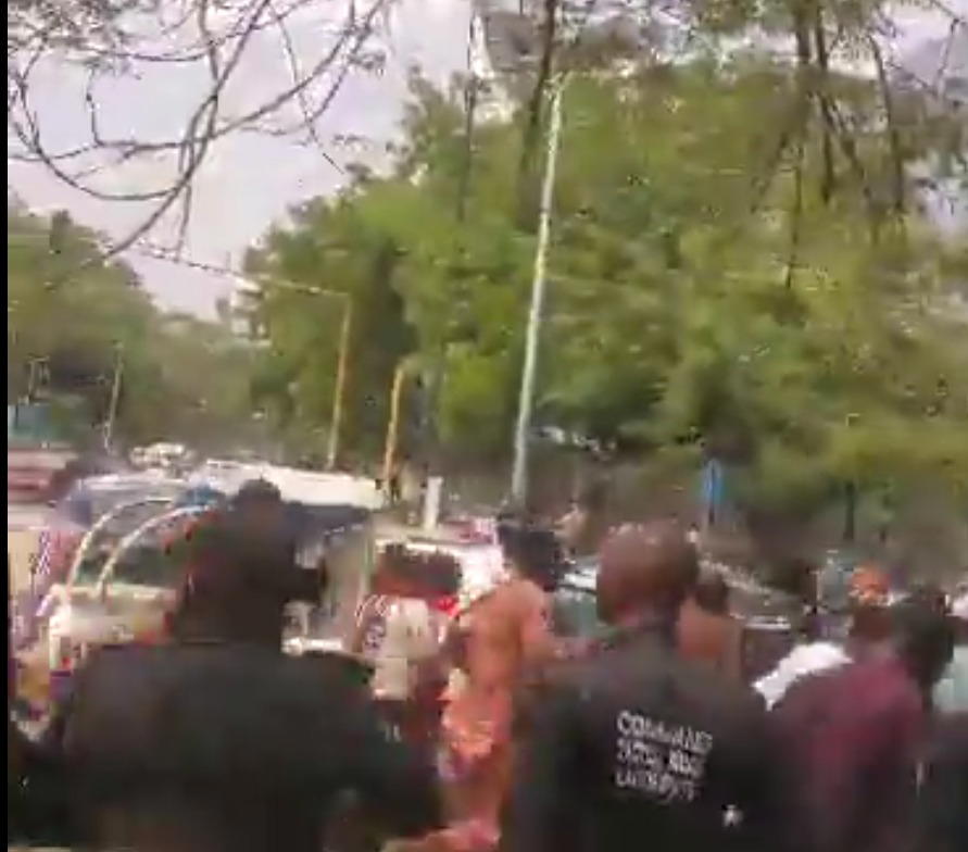 Video/Photos: Police tear-gas Lagos residents protesting Makoko demolitions