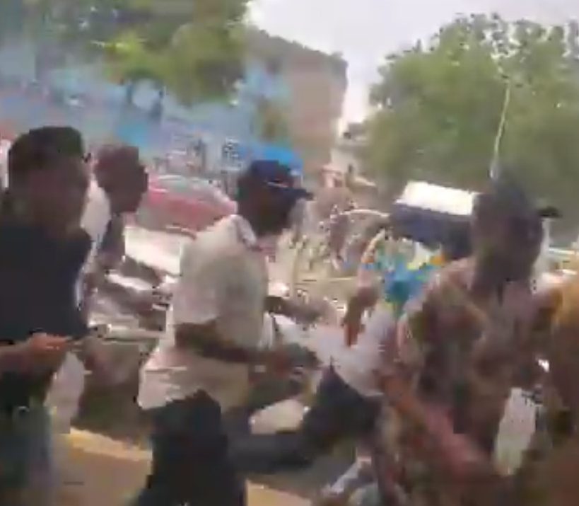 Video/Photos: Police tear-gas Lagos residents protesting Makoko demolitions