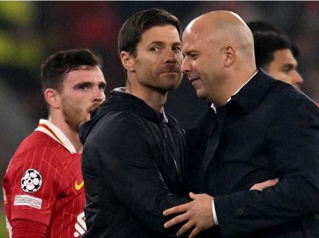 Liverpool contact Xabi Alonso