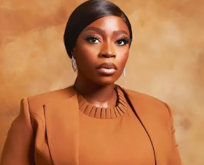 Nollywood actress Bolaji Ogunmola breaks down in tears after being stranded at Ekiti airport