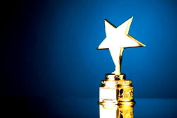 Eniola Jimoh Wins 2023 Tech Innovation of the Year Award for Advancements in Enterprise Data Systems