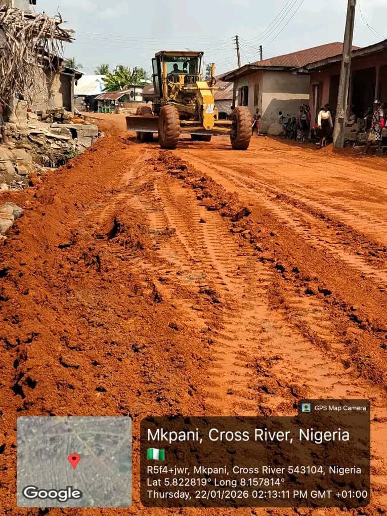 Senator begins construction of 2km road in C’River community
