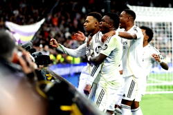 Mbappe penalty earns Real Madrid late win over nine-man Rayo