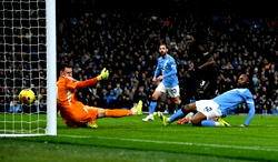 Man City close in on Arsenal with 3-0 Fulham win