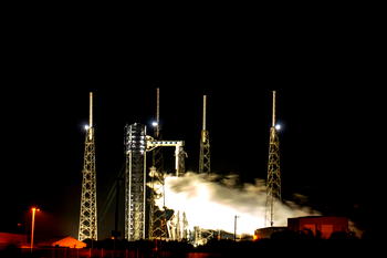 International crew set to dock at space station